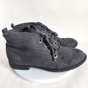 Blowfish Malibu Vegan Felt Gray Lace-Up Flat Ankle Booties Boots Womens Size 7